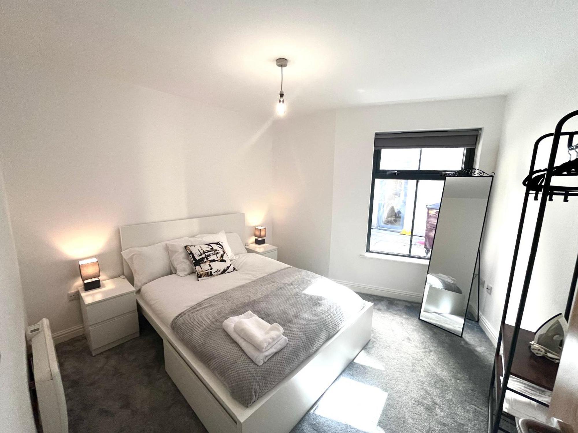 Apartment Stylish Stay! Park And Walk Anywhere